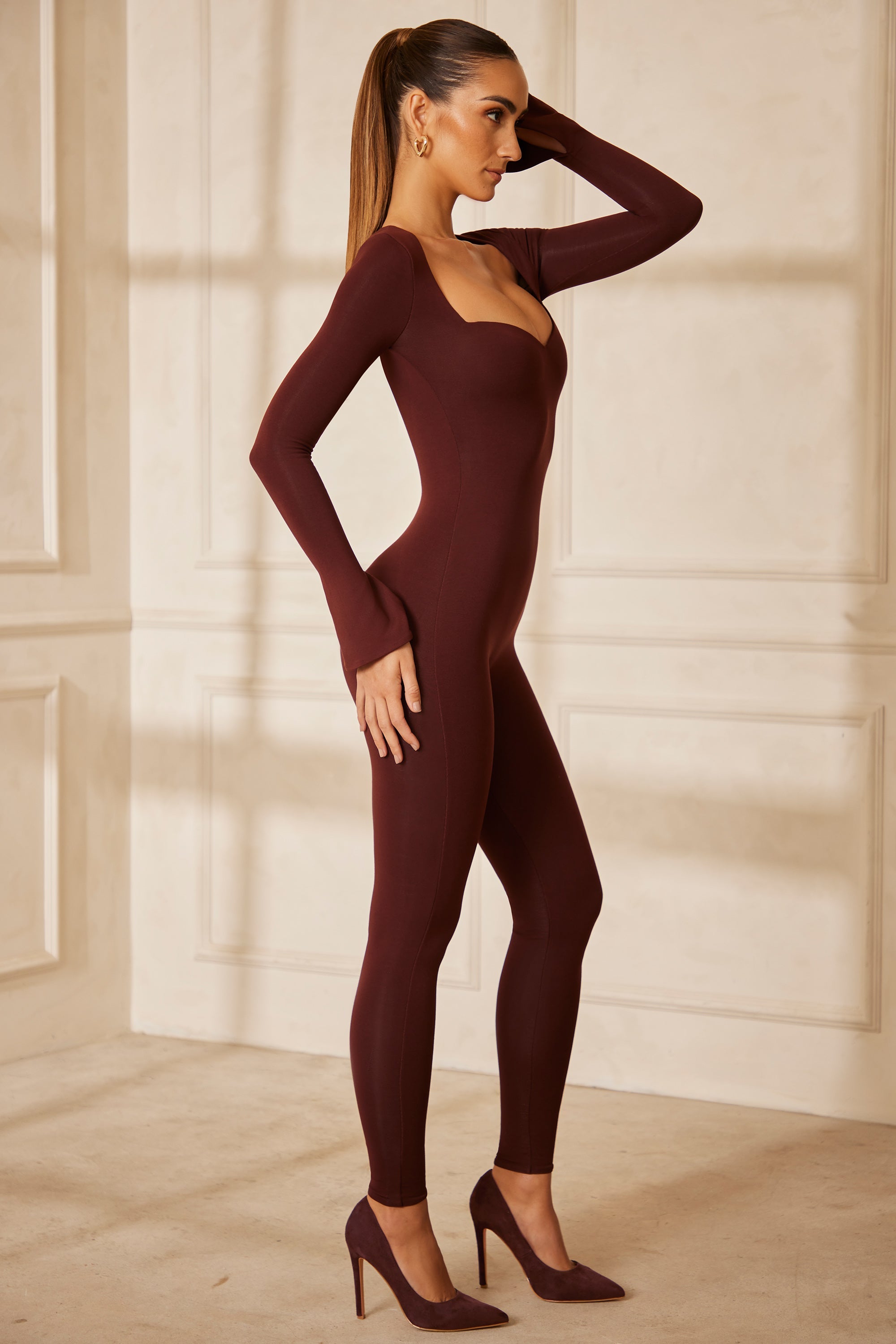 Petite Sweetheart Neckline Long Sleeve Jumpsuit in Brown
