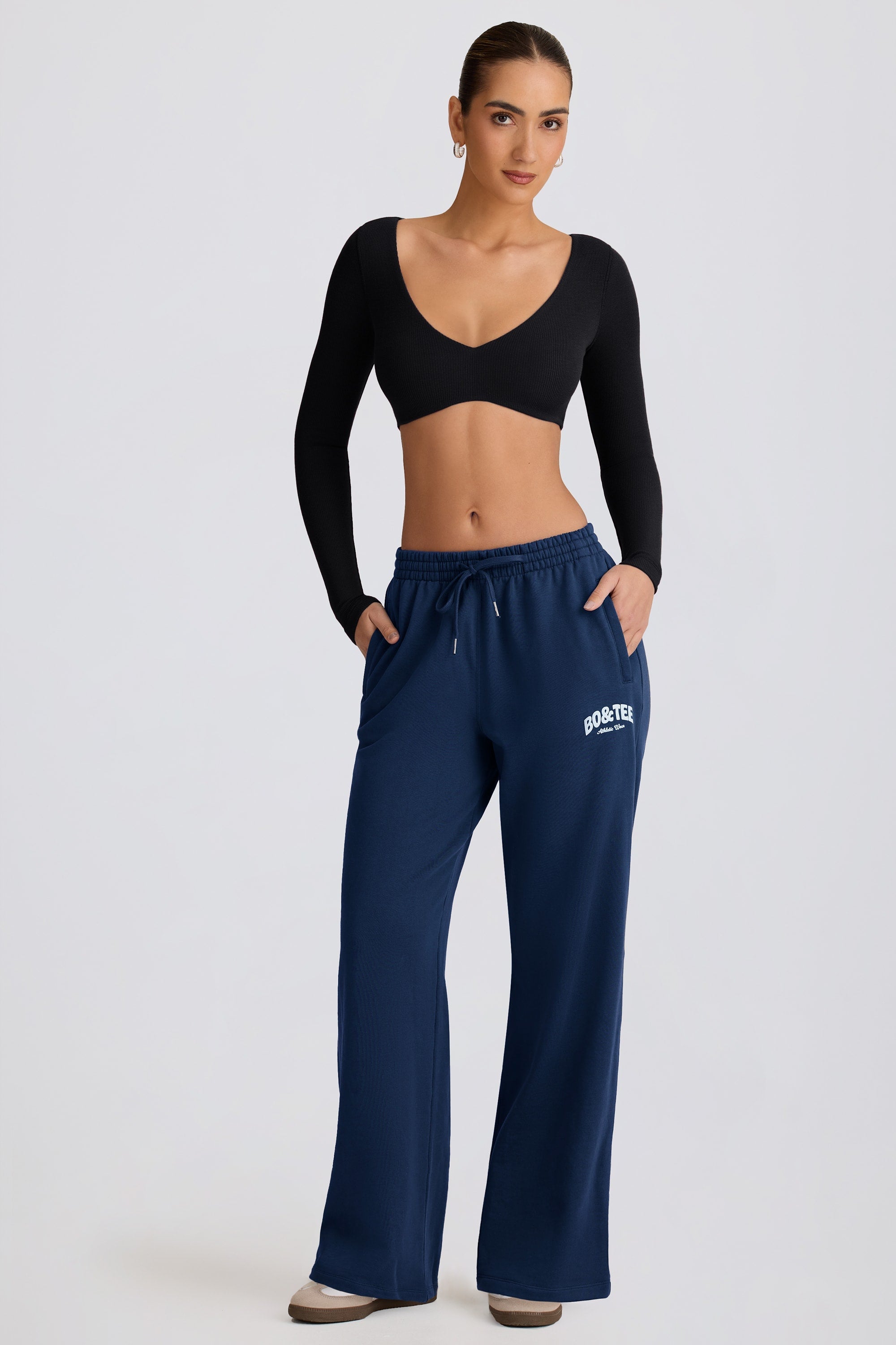 Mid-Rise Wide-Leg Joggers in Dark Navy